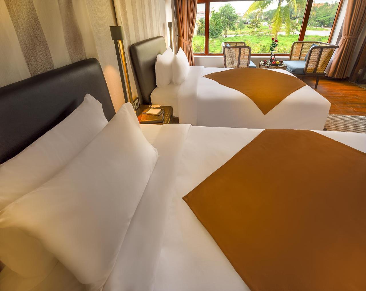 The Blossom Hoi An Ocean Front Hotel & Spa Екстер'єр фото