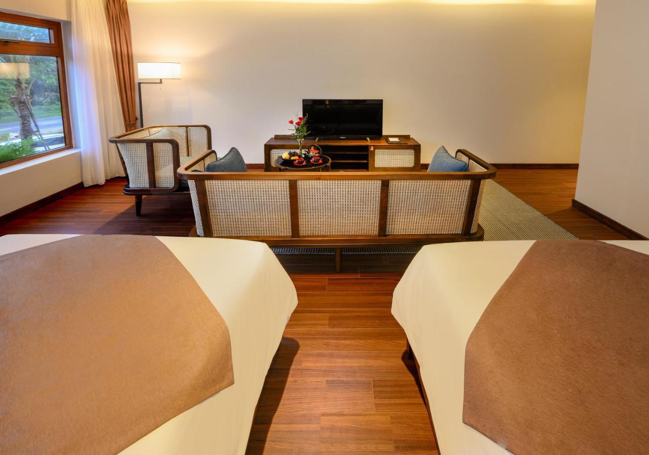 The Blossom Hoi An Ocean Front Hotel & Spa Екстер'єр фото